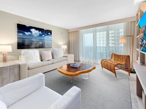 102 24th St, Unit 1007, Miami Beach, FL 33139