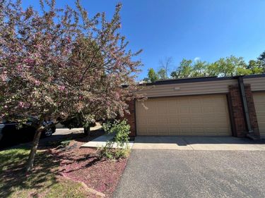 4801 Spring Circle, Minnetonka, MN 55345