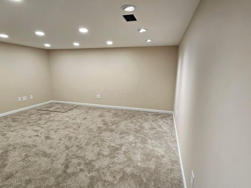 5305 Berrywood Drive, Columbus, OH 43220 Photo 13