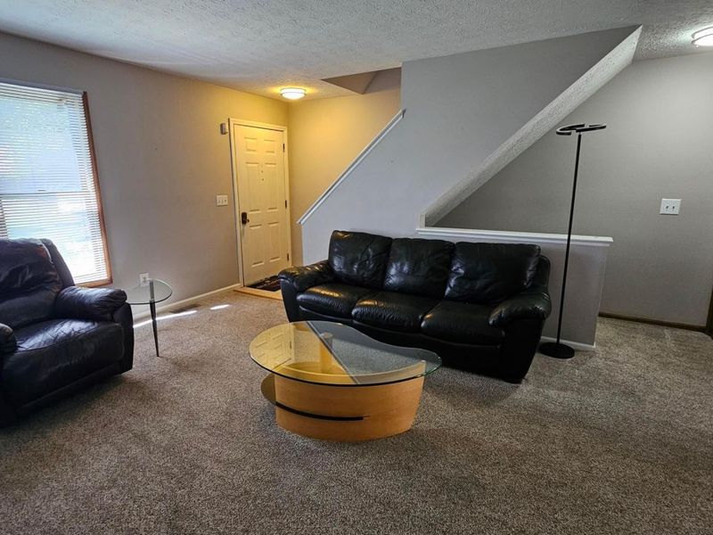 5305 Berrywood Drive, Columbus, OH 43220 Photo 3