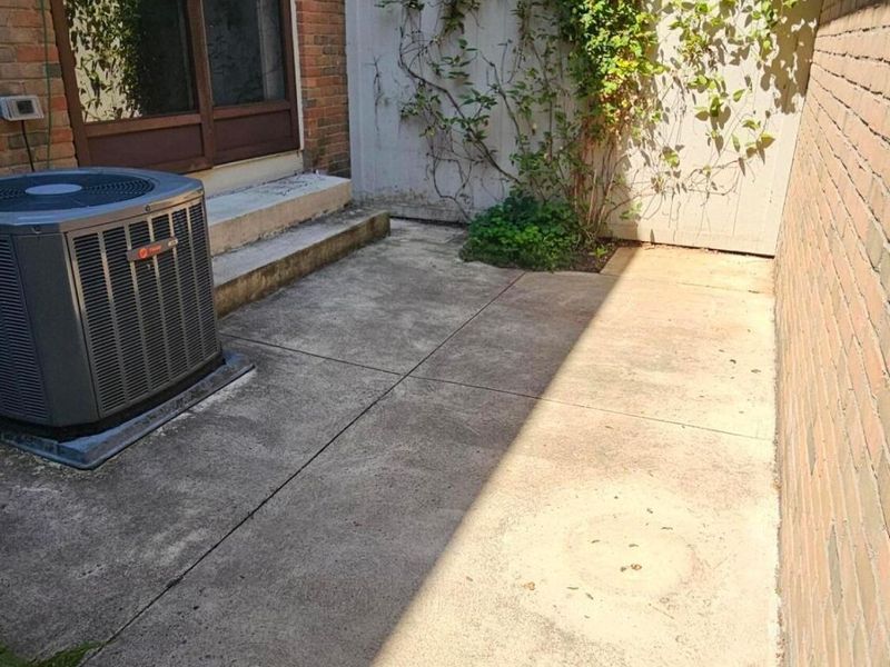 5305 Berrywood Drive, Columbus, OH 43220 Photo 7