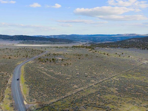 33800 Tackman Rd, Prineville, OR 97754