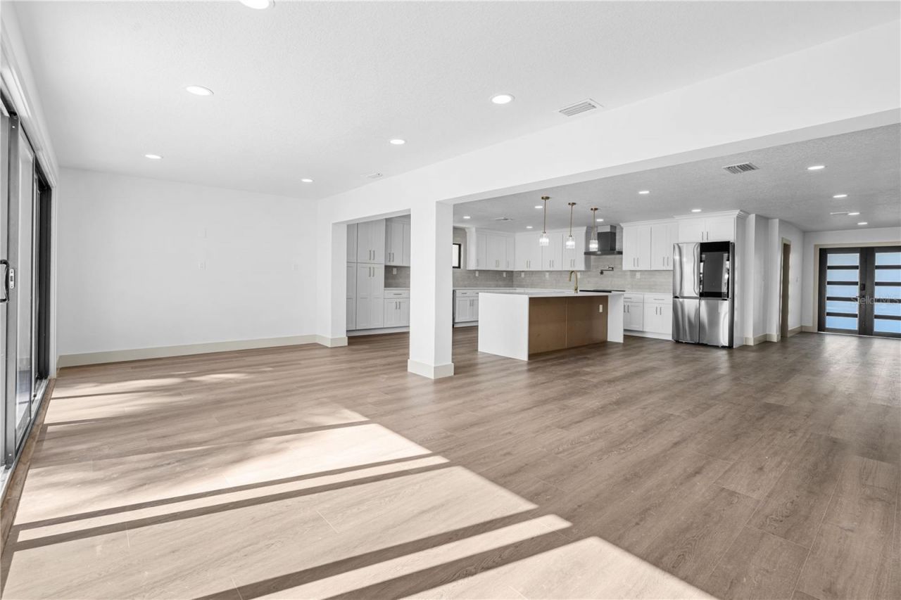 567 Baywood Drive S, Dunedin, FL 34698 Photo