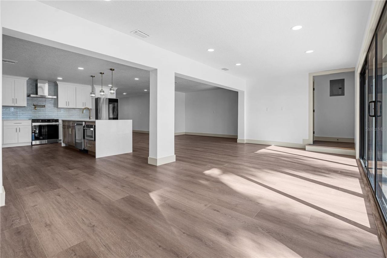 567 Baywood Drive S, Dunedin, FL 34698 Photo