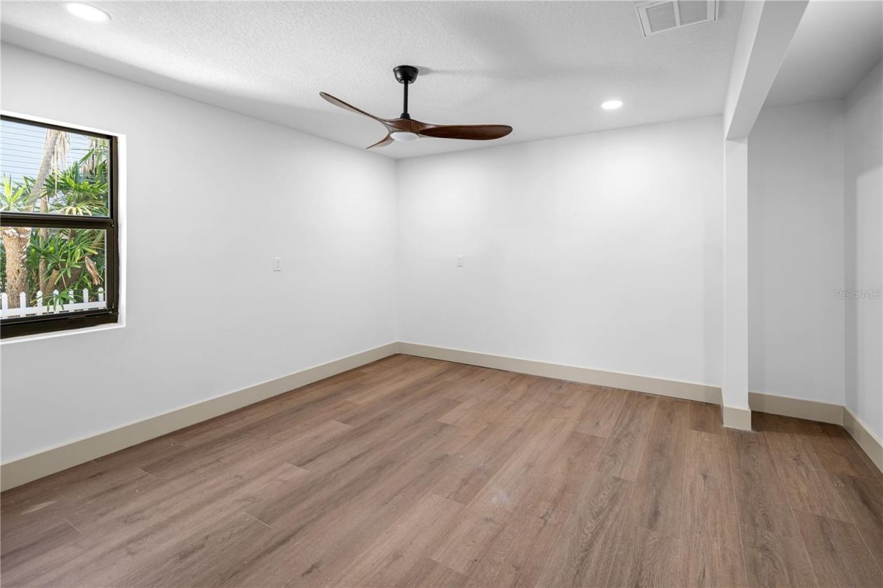 567 Baywood Drive S, Dunedin, FL 34698 Photo