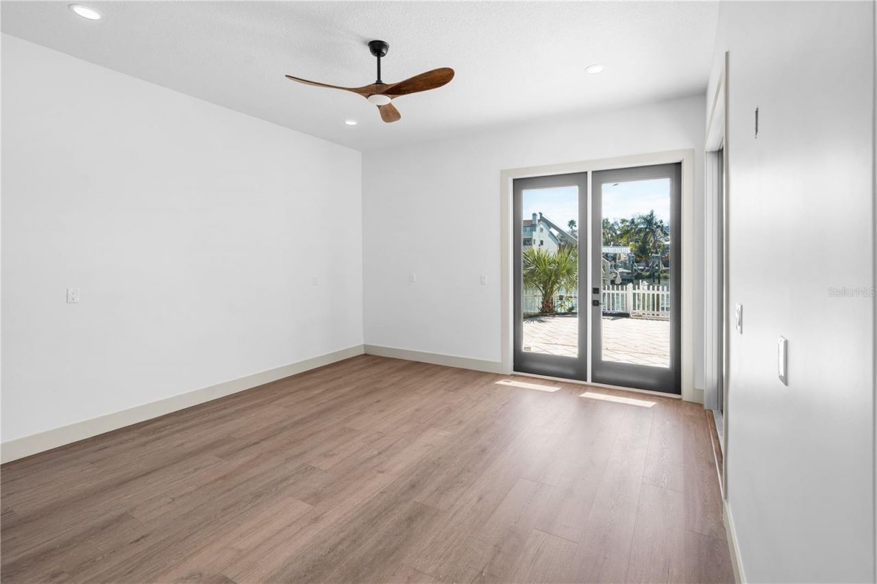 567 Baywood Drive S, Dunedin, FL 34698 Photo