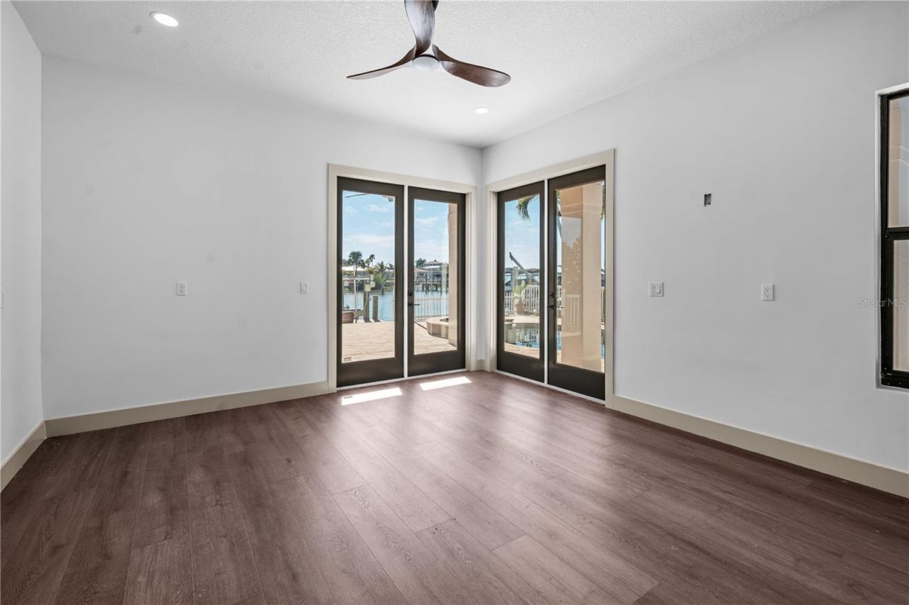 567 Baywood Drive S, Dunedin, FL 34698 Photo