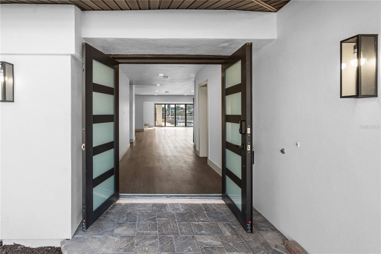 567 Baywood Drive S, Dunedin, FL 34698 Photo