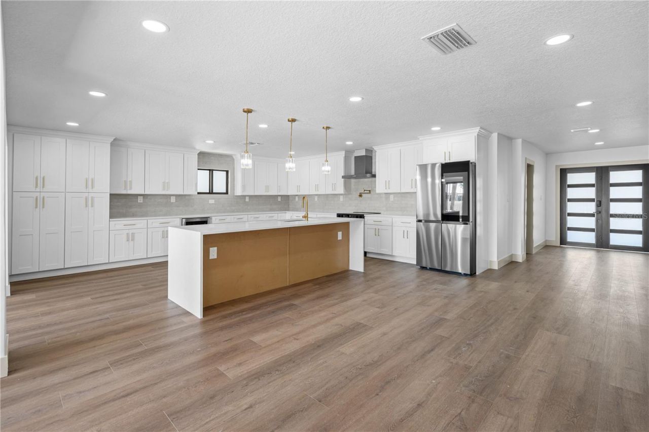 567 Baywood Drive S, Dunedin, FL 34698 Photo