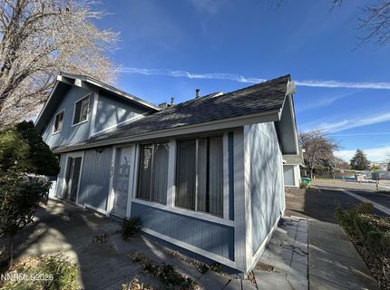2295 Rock Boulevard, Sparks, NV 89431 Photo