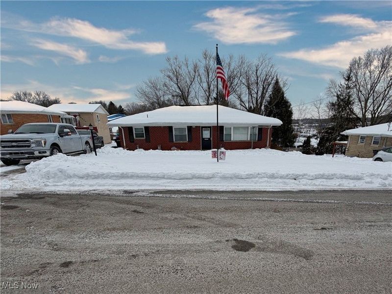 49221 S Meadowbrook Circle, East Liverpool, OH 43920 Photo 1