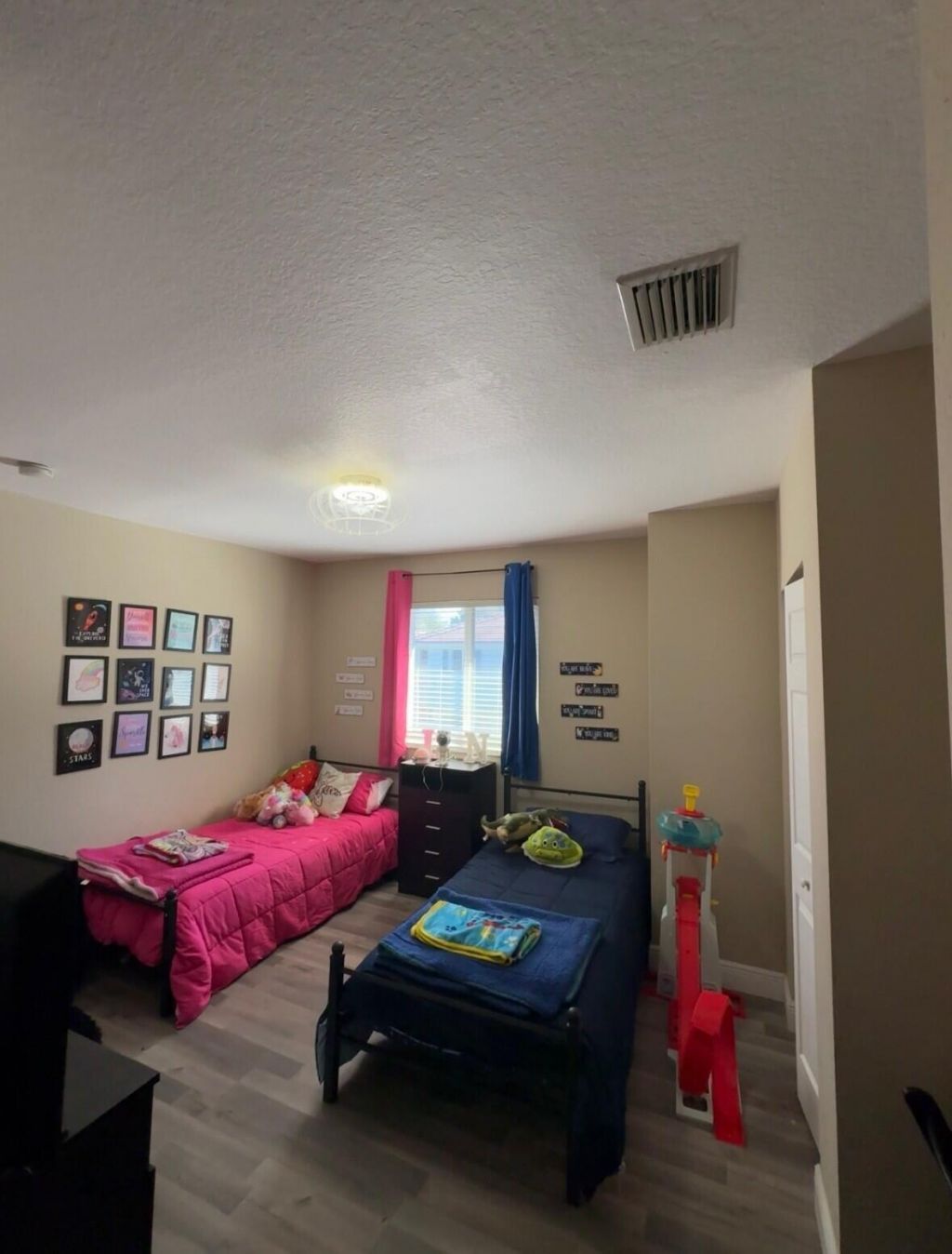 1966 Alamanda Way, Riviera Beach, FL 33404 Photo