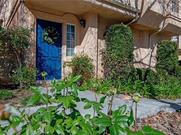 25126 Steinbeck Ave, Unit H, Stevenson Ranch, CA 91381