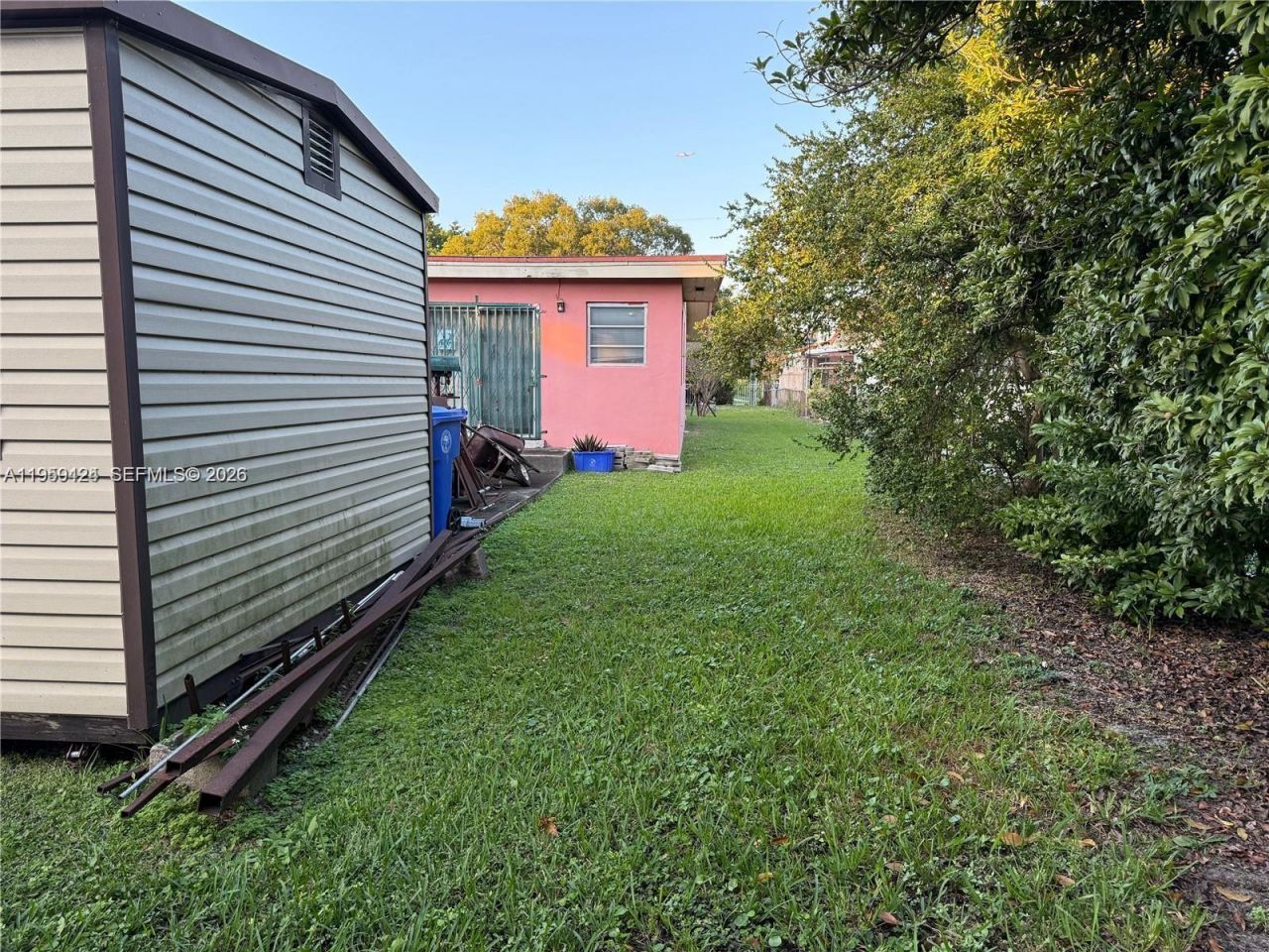 3000 NW 13th St, Miami, FL 33125 Photo