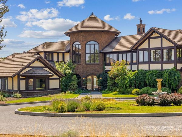 17945 Mountain View Road, Sisters, OR 97759