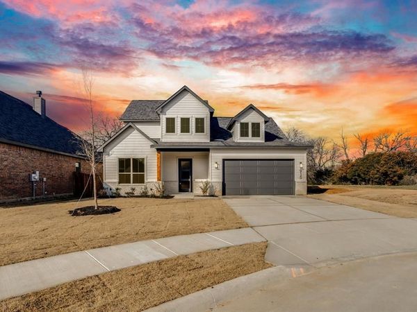 915 Boston Lane, River Oaks, TX 76114