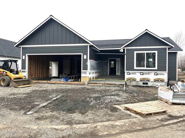 516 Maple Court, Genesee, ID 83843