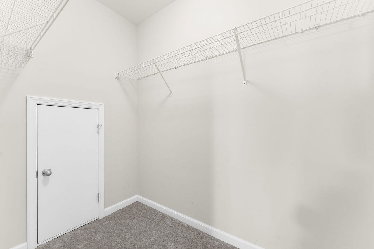 2206 Pimlico Drive Photo 34