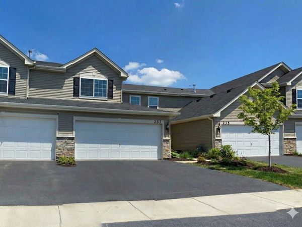 233 Wild Meadow Lane, Woodstock, IL 60098