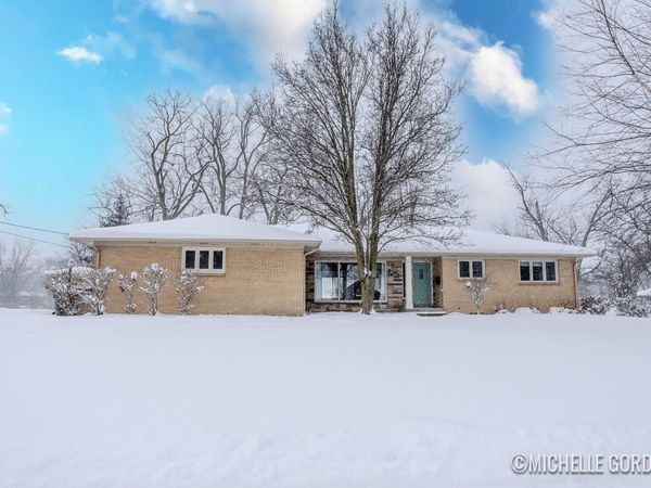 3880 N Big Spring Drive SW, Grandville, MI 49418