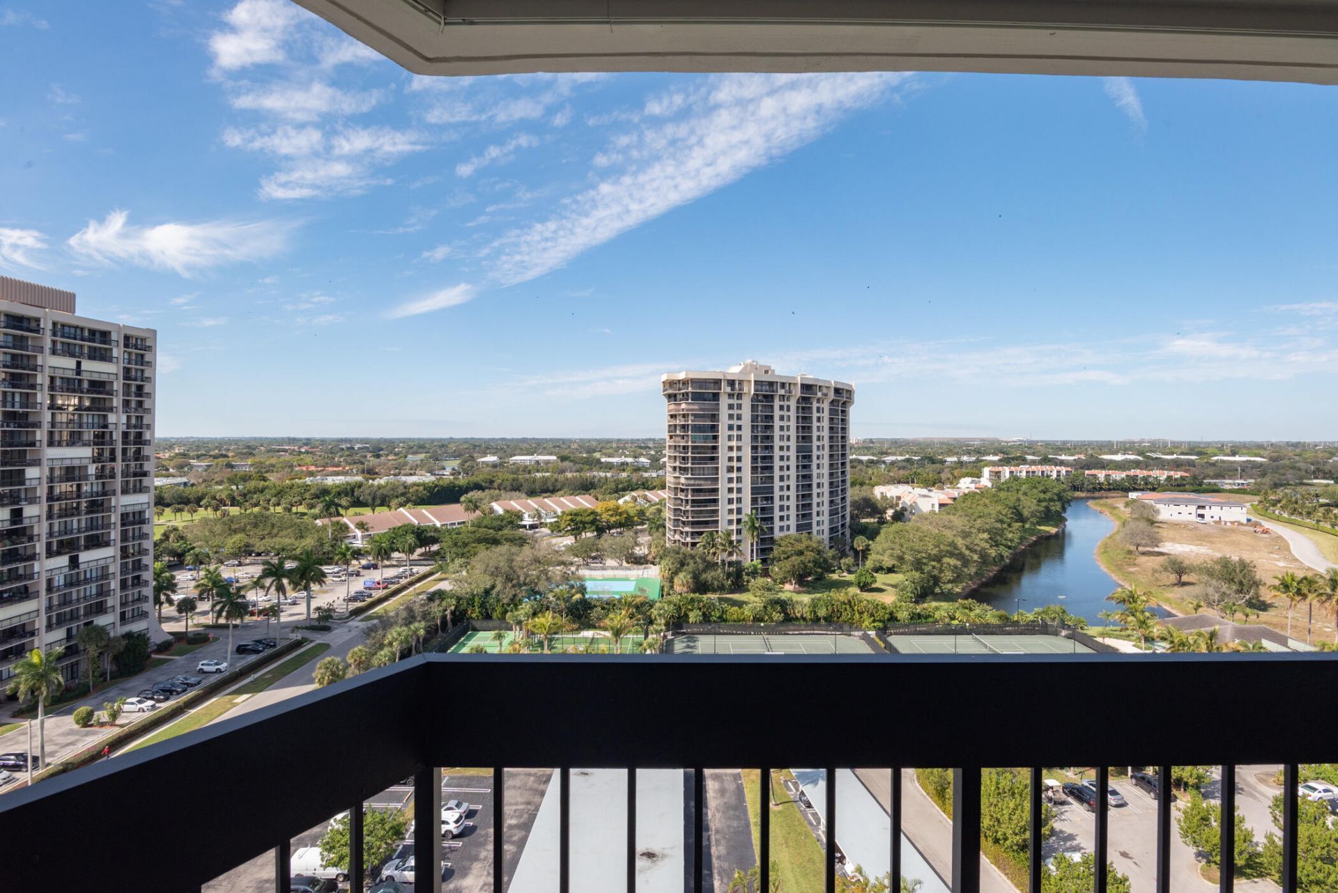 2400 Presidential Way, Unit 1506, West Palm Beach, FL 33401 Photo