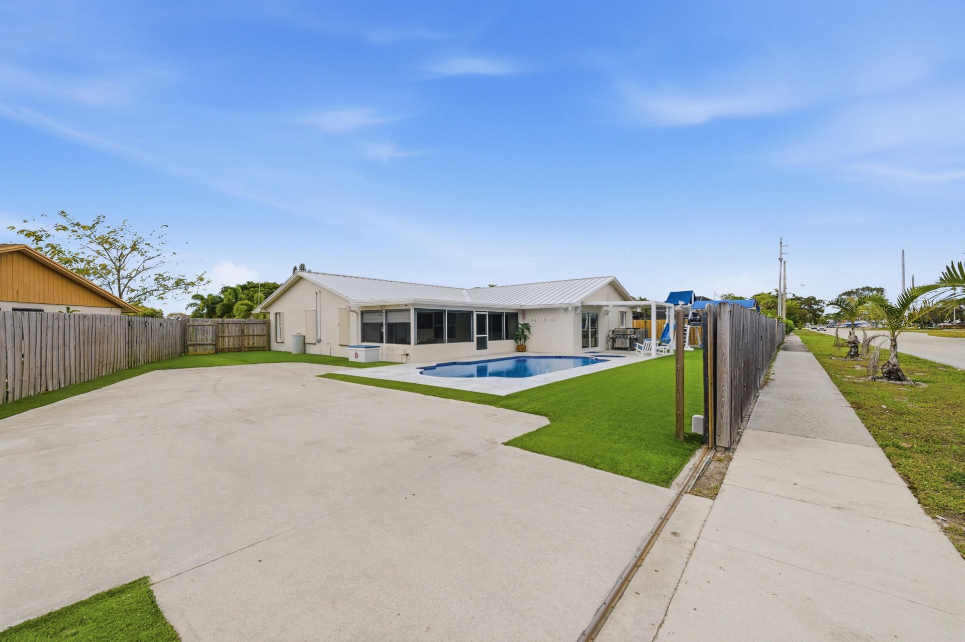 1188 SW 24th Terrace, Deerfield Beach, FL 33442 Photo