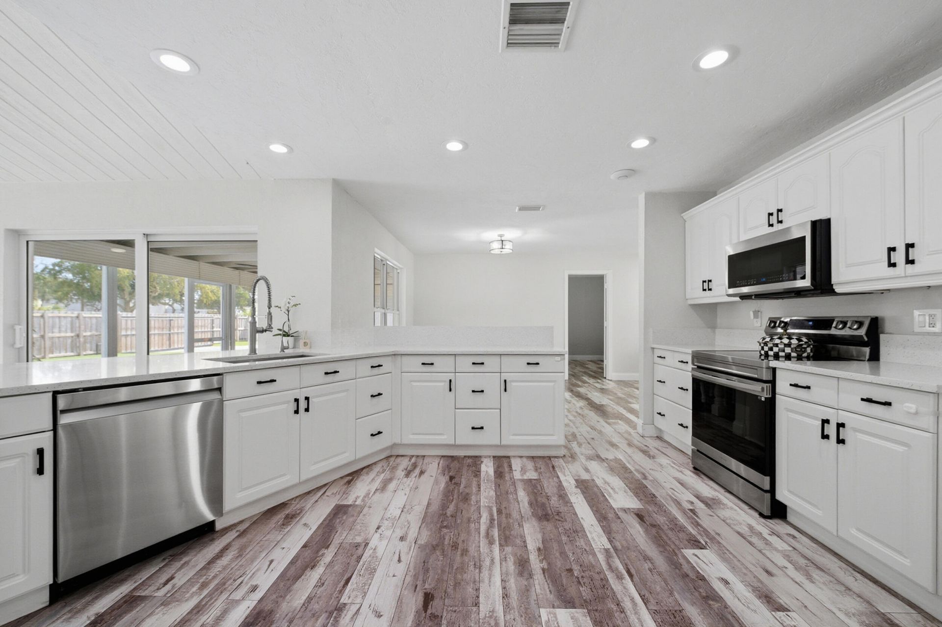 1188 SW 24th Terrace, Deerfield Beach, FL 33442 Photo