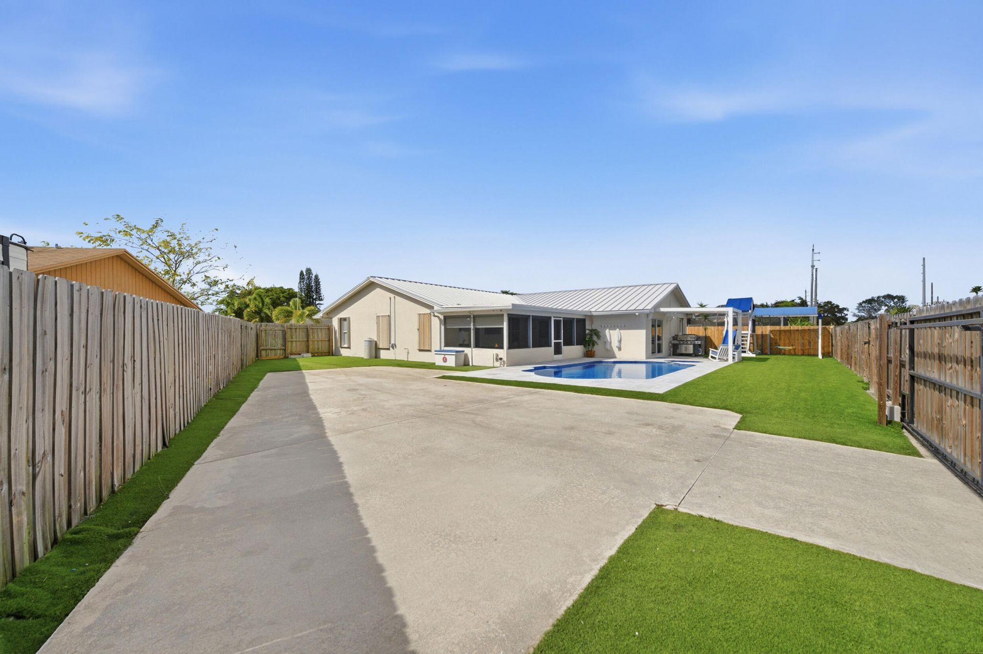 1188 SW 24th Terrace, Deerfield Beach, FL 33442 Photo