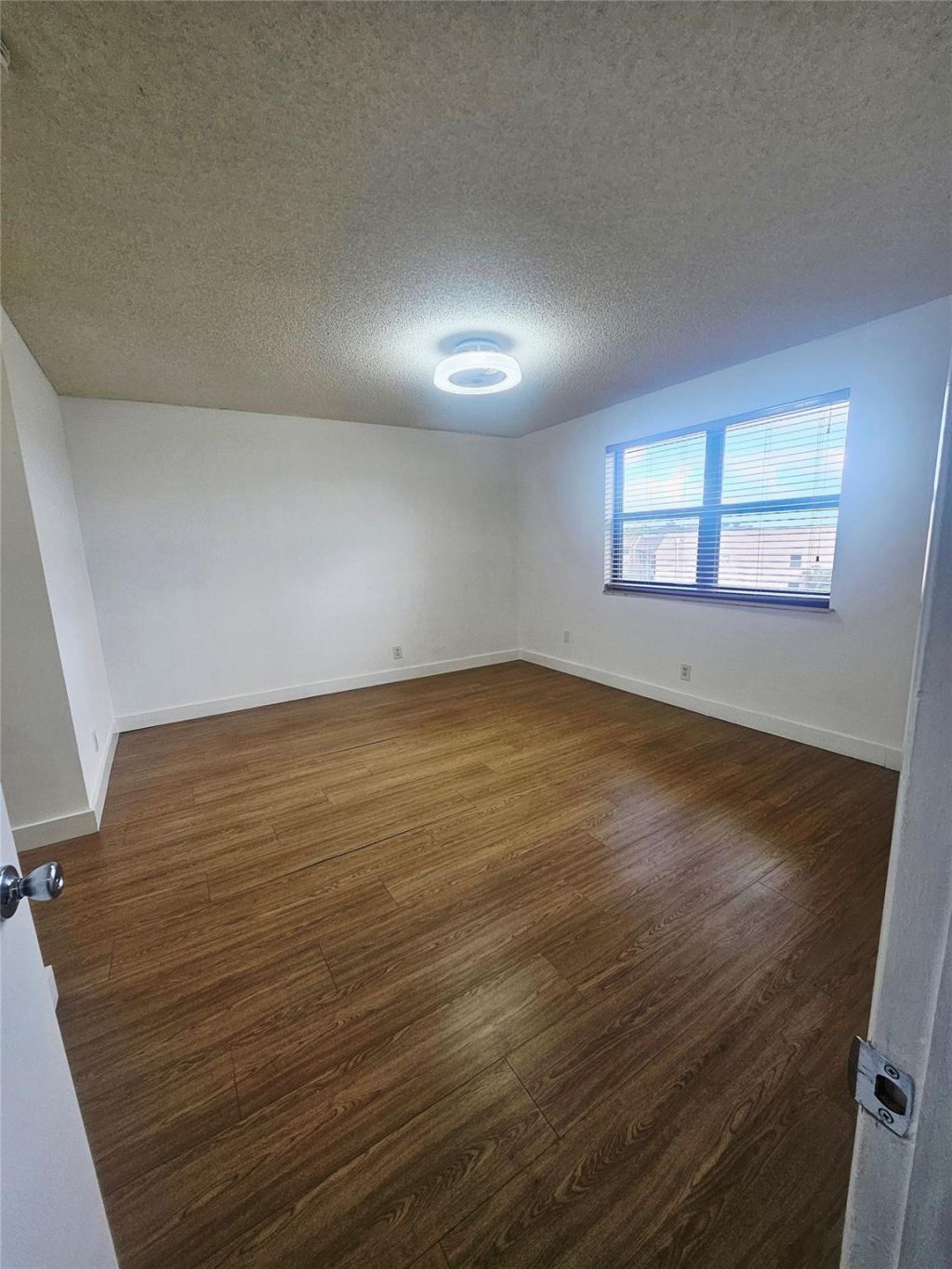 10433 Sunrise Lakes Boulevard, Unit 406, Sunrise, FL 33322 Photo