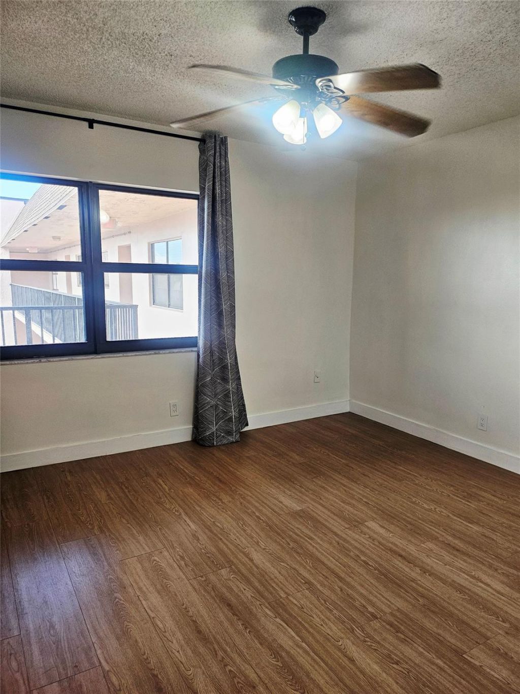 10433 Sunrise Lakes Boulevard, Unit 406, Sunrise, FL 33322 Photo