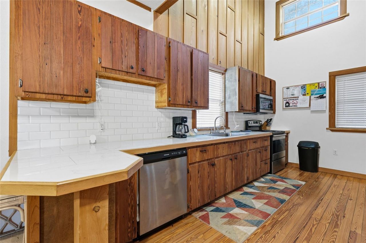 317 Cedar Street Ne, Steinhatchee, FL 32359 Photo