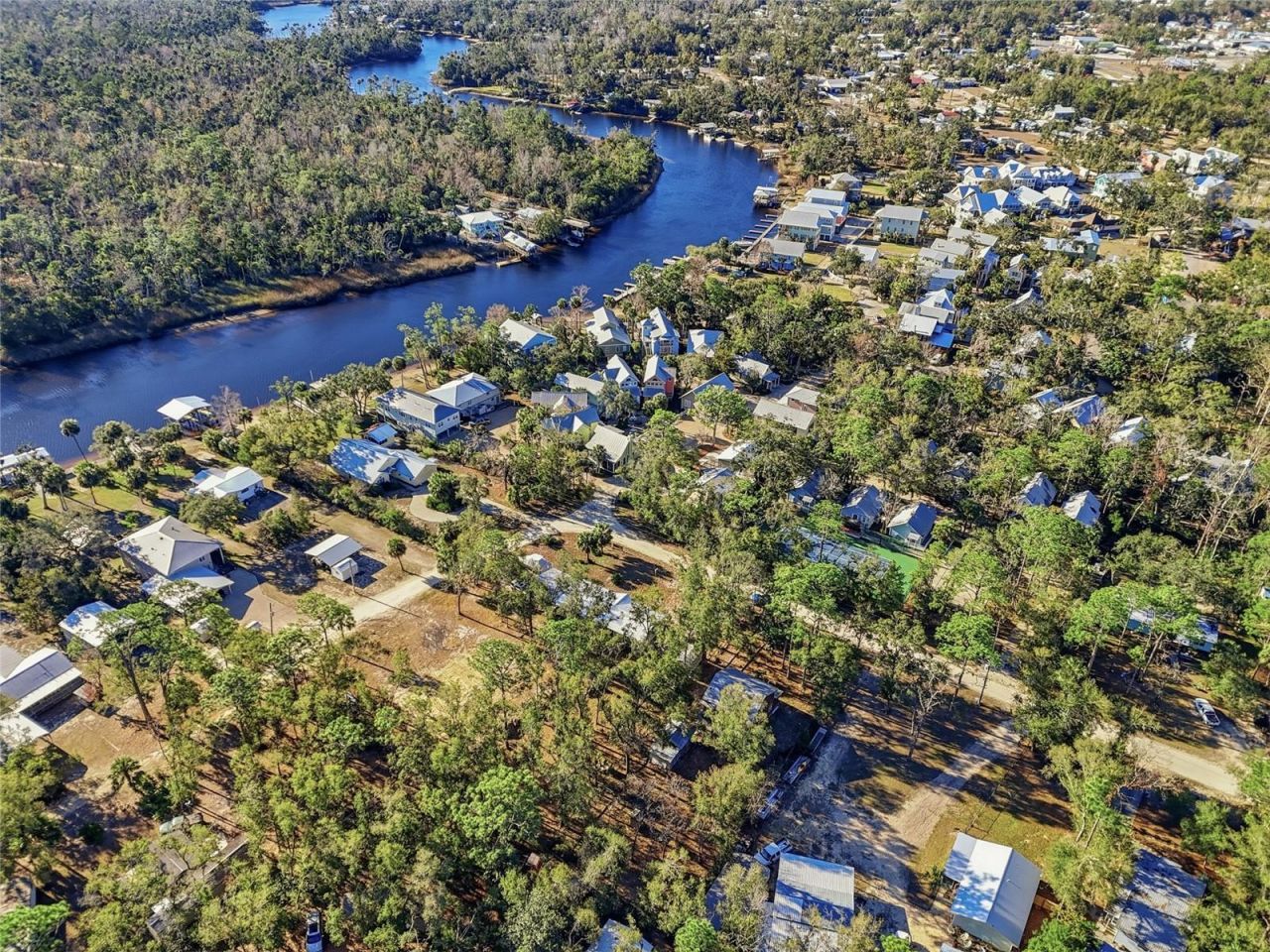 317 Cedar Street Ne, Steinhatchee, FL 32359 Photo