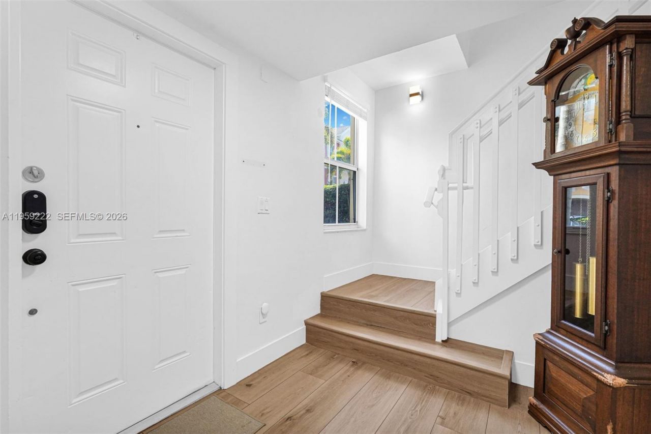 2318 Vintage Dr, Unit 2318, Lighthouse Point, FL 33064 Photo