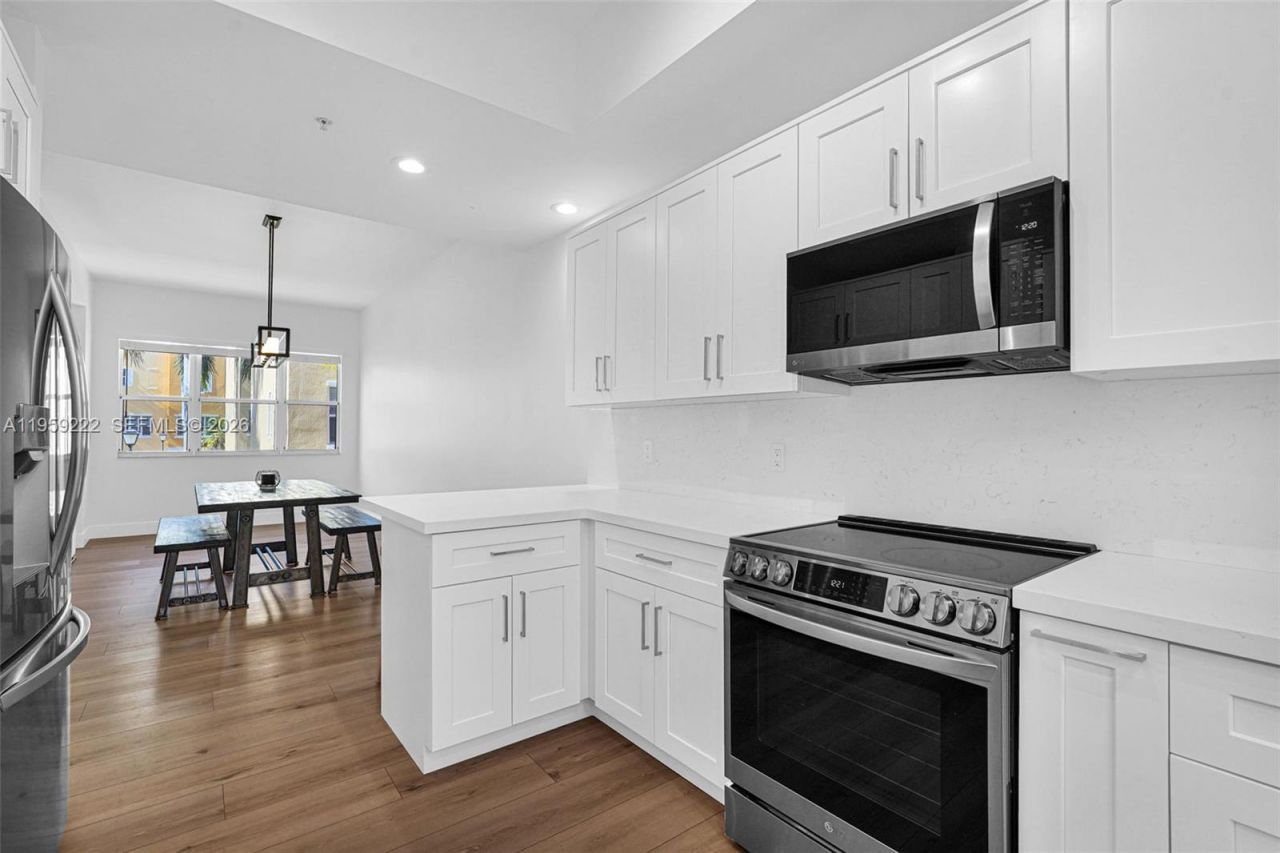 2318 Vintage Dr, Unit 2318, Lighthouse Point, FL 33064 Photo