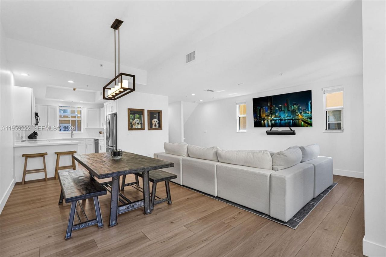 2318 Vintage Dr, Unit 2318, Lighthouse Point, FL 33064 Photo