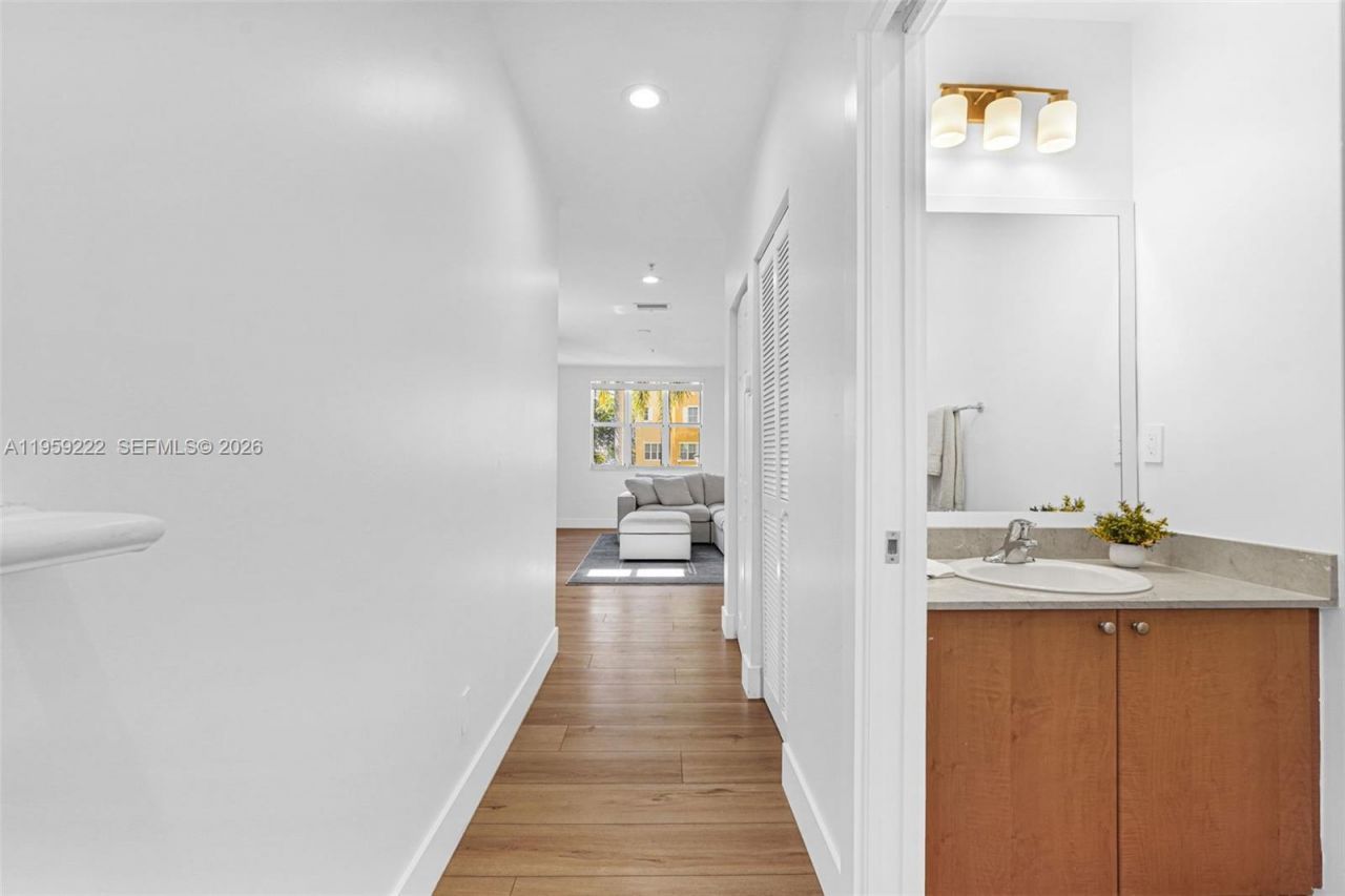 2318 Vintage Dr, Unit 2318, Lighthouse Point, FL 33064 Photo