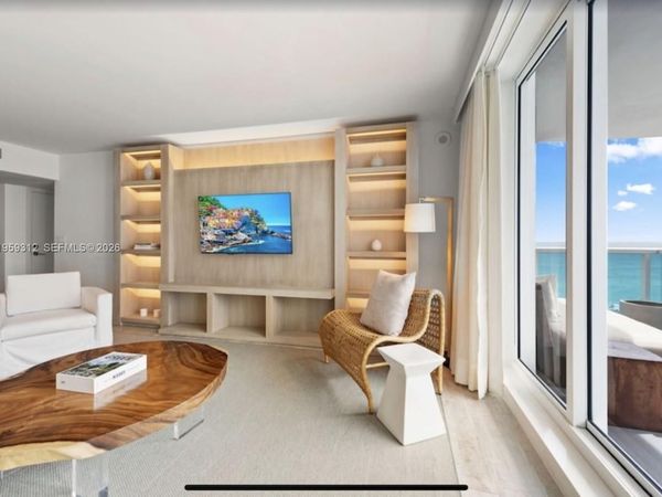 102 24th St, Unit 1206, Miami Beach, FL 33139