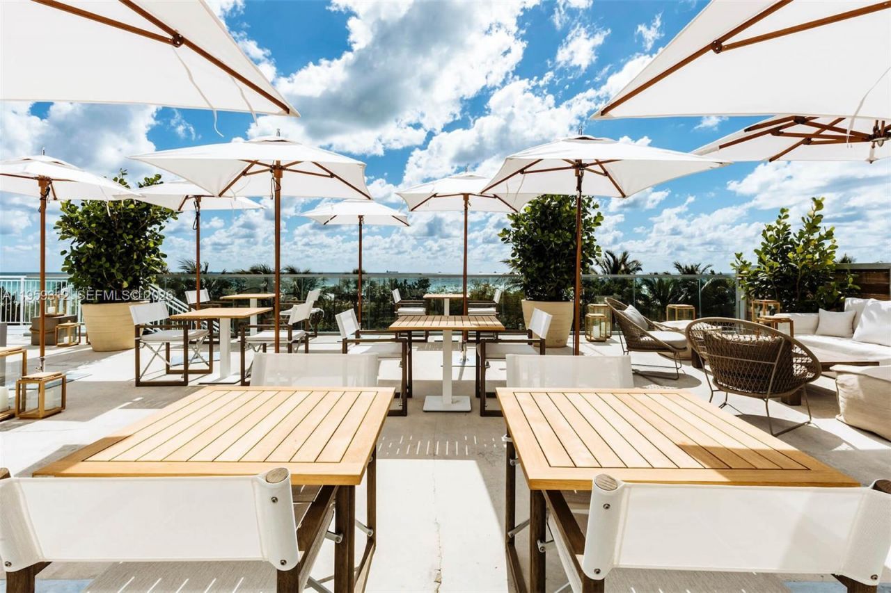 102 24th St , Unit 1206, Miami Beach, FL 33139 Photo