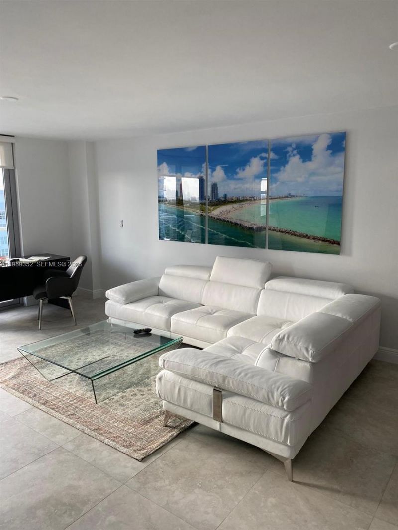 5701 Collins Ave , Unit 1705, Miami Beach, FL 33140 Photo