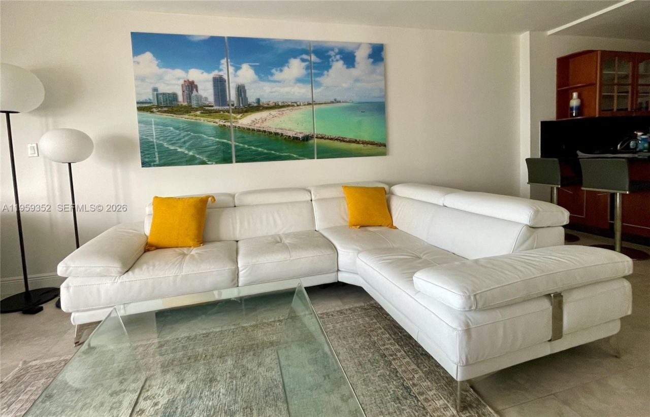 5701 Collins Ave , Unit 1705, Miami Beach, FL 33140 Photo