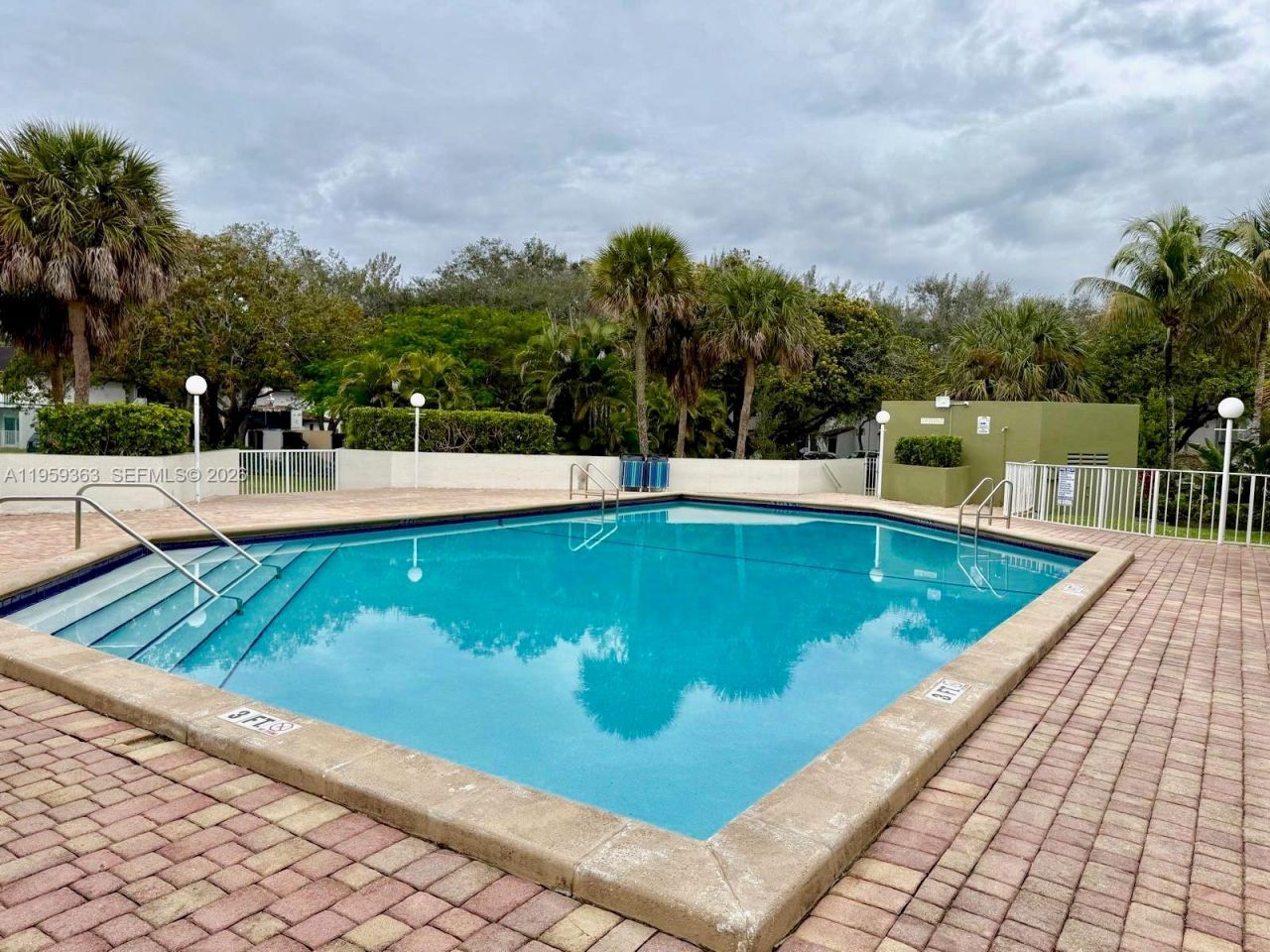 4205 N University Dr, Unit 111, Sunrise, FL 33351 Photo