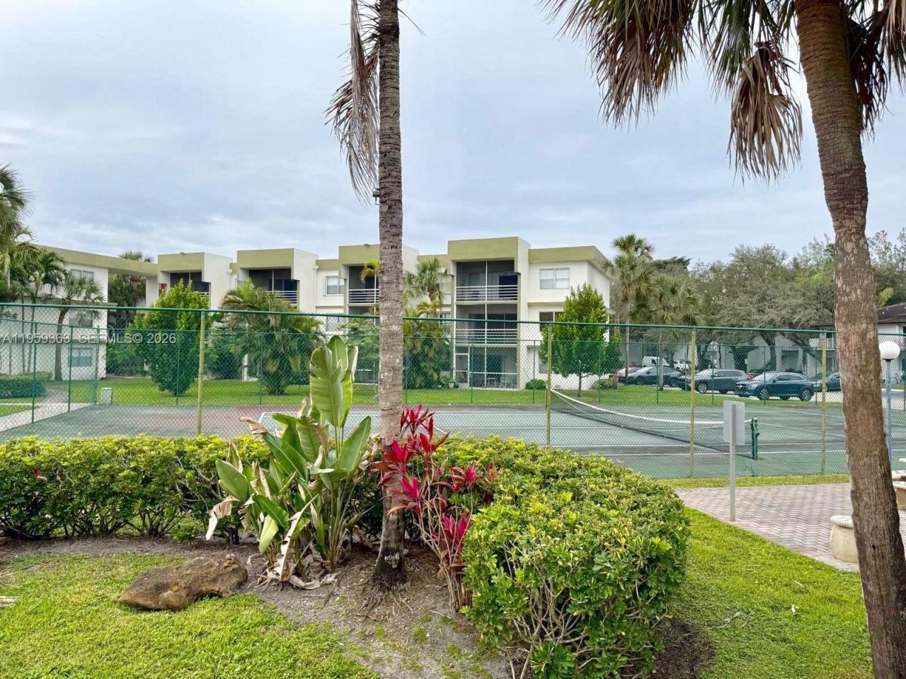 4205 N University Dr, Unit 111, Sunrise, FL 33351 Photo