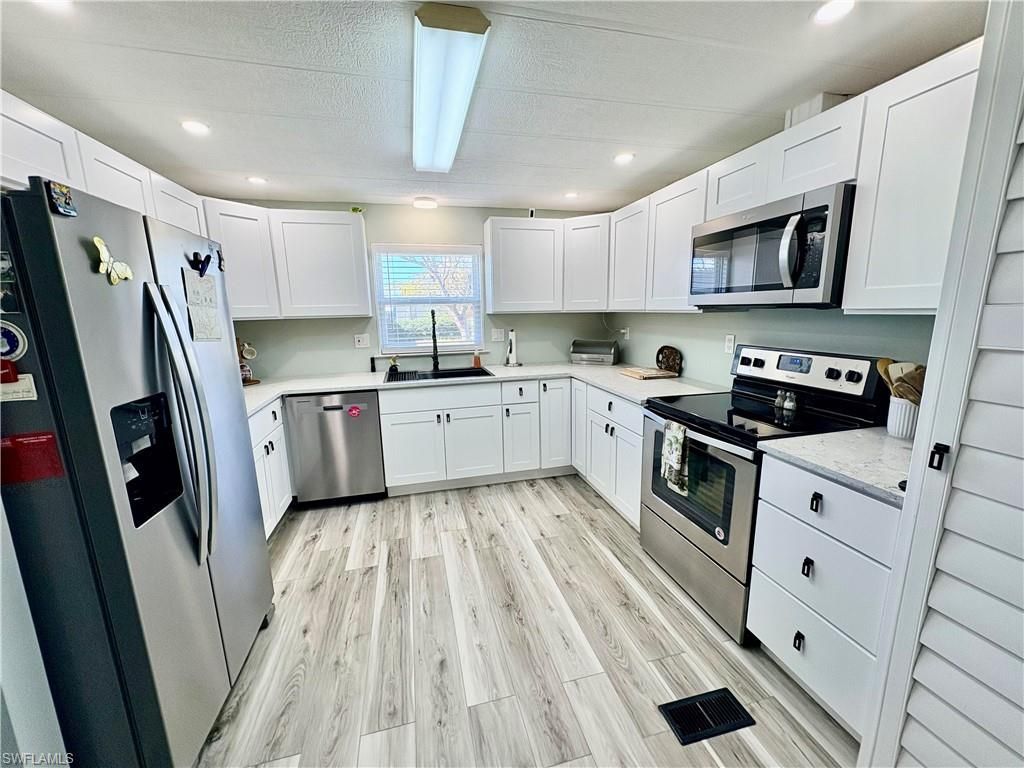 3170 Running Deer Dr, North Fort Myers, FL 33917 Photo