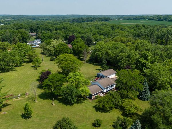 21200 82nd St, Bristol, WI 53104