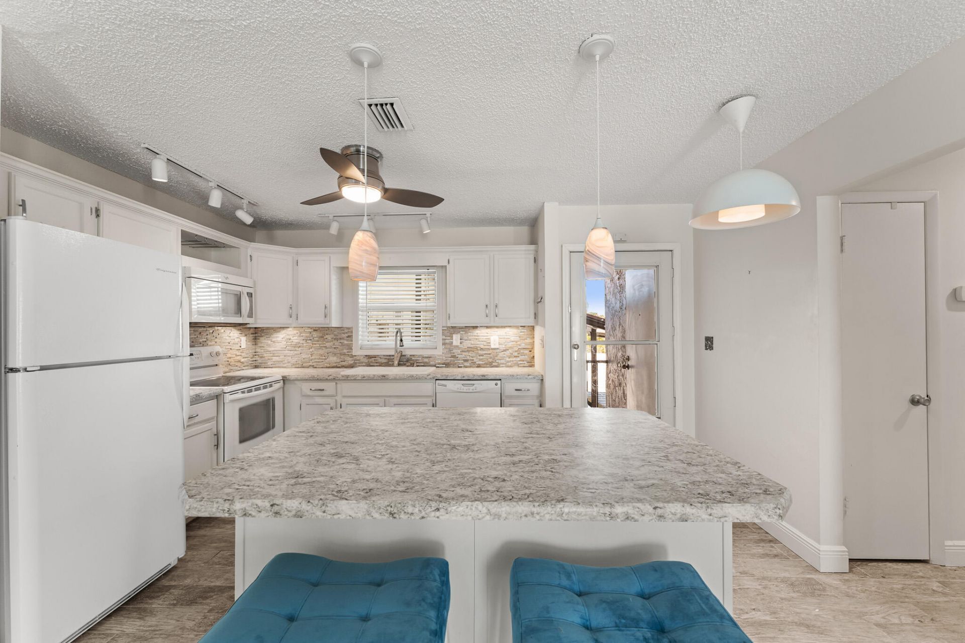 6531 SE Federal Highway, Unit S201, Stuart, FL 34997 Photo