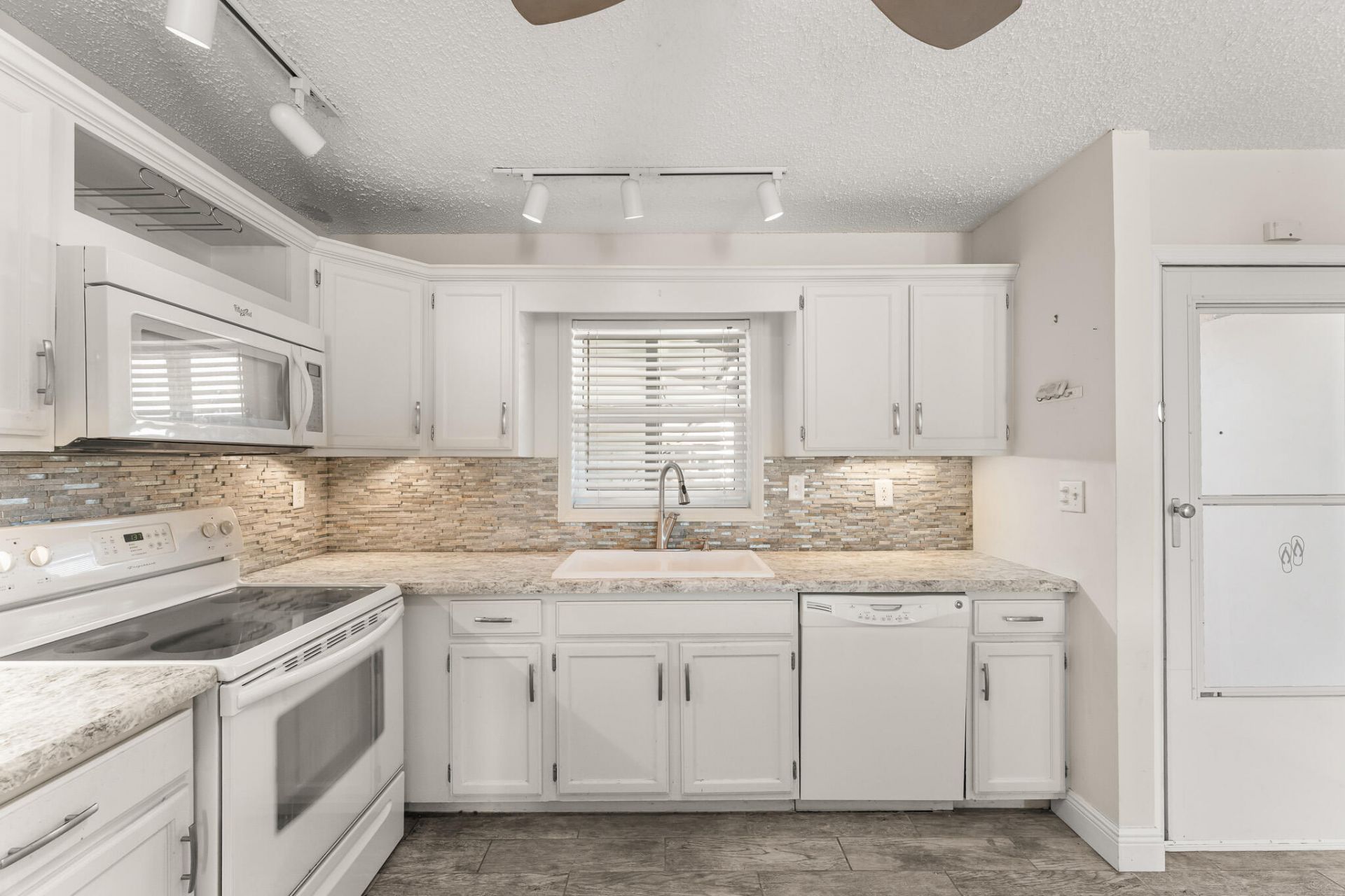 6531 SE Federal Highway, Unit S201, Stuart, FL 34997 Photo