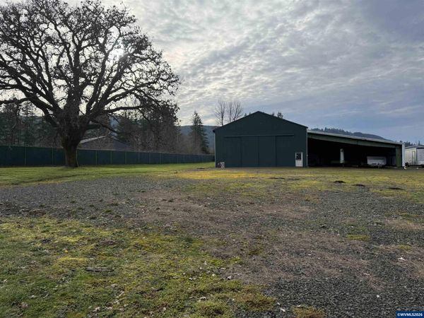 2240 Apple Lp, Lyons, OR 97358