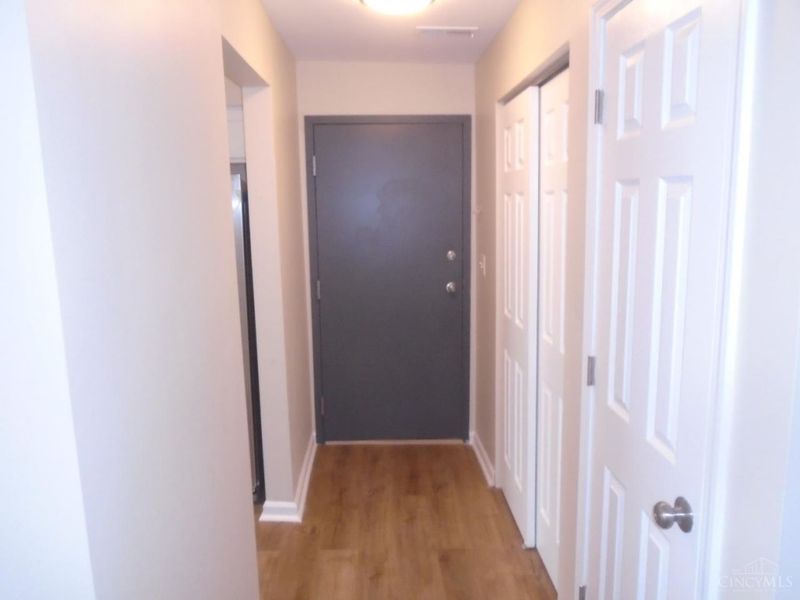 1570 Gelhot Drive, Unit 112, Fairfield, OH 45014 Photo 6