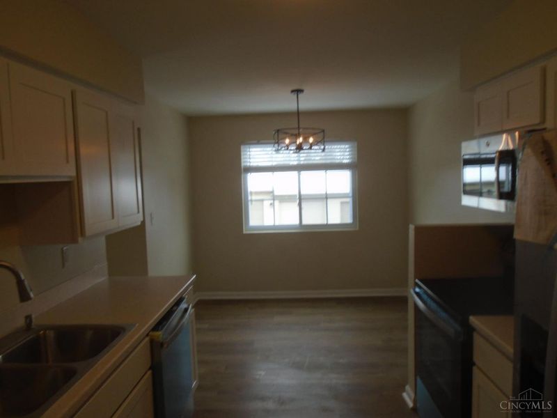 1570 Gelhot Drive, Unit 112, Fairfield, OH 45014 Photo 7
