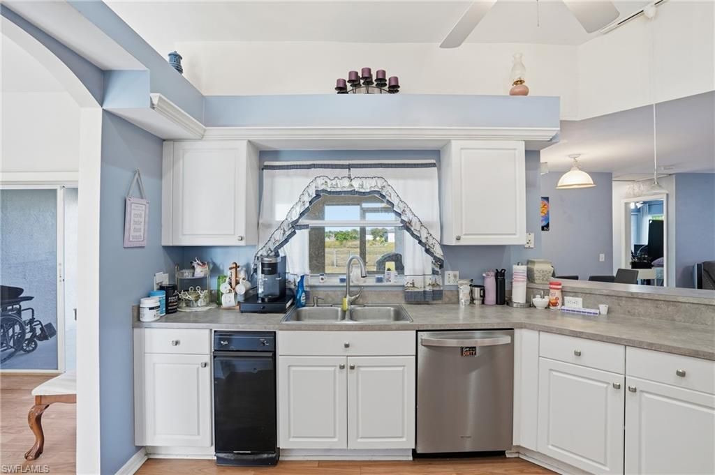 203 Manatee St, Fort Myers, FL 33913 Photo